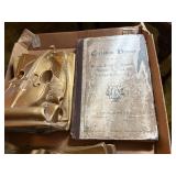 ANTIQUE HYMNAL & 2 VIOLIN BOOKENDS- FR