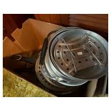 ICE BUCKET & MISCELLANEOUS PANS/ PIE PLATES/ COLANDER- DR
