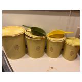 TUPPERWARE COMPLETE GOLD CANISTER SET- KC