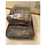 REFRIGERATOR DISHES 2X FLATS (6 W/ 2 LIDS & BIG ONE IS BROKEN)- K