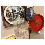 VINTAGE CAKE SAVER/ 2 TRAYS- K