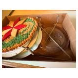 DECORATIVE PLATES & HANGER- KC