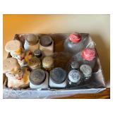 VINTAGE SALT & PEPPER SHAKERS FLAT- KC