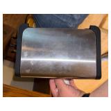 TOASTER & 22 CUP COFFEE POT- K