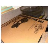 GLASS MIXING BOWLS X 3/ SPRING FORM PAN/ PIE PLATTER- P