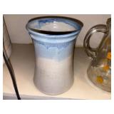 GLASS PITCHER/ UTENSIL CADDIE POTTERY- P