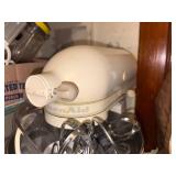 KITCHEN AID MIXER W/ COVER- P