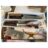 KNIVES/ STONE/ CUTTING BOARD FLAT- BG