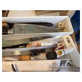 KNIVES/ STONE/ CUTTING BOARD FLAT- BG