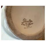 VINTAGE TEA POT & CUPS- BG