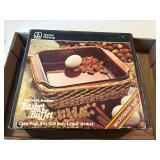 PYREX & ANCHOR HOCKING W/ BASKET CASSEROLE DISHES- BG