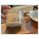 3 PYREX CASSEROLE DISHES W/ LIDS- BG