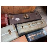 VINTAGE SUIT CASES X 7- AT