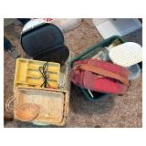 GREEN TOTE/ WHITE TOTE OF MISCELLANEOUS W/ DISH STRAINER- SR