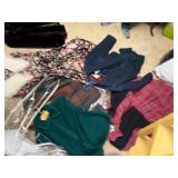 VINTAGE LADIES CLOTHING- UH