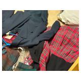 VINTAGE LADIES CLOTHING- UH