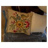 THROW PILLOWS & BLANKETS- BB