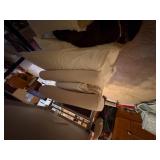 THROW PILLOWS & BLANKETS- BB