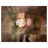 GREENERY/ PICTURE FRAMED DOILY/ BOX HANKIES- BB