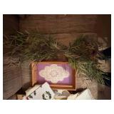 GREENERY/ PICTURE FRAMED DOILY/ BOX HANKIES- BB