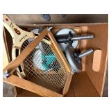 TENNIS RACKET/ WEIGHTS 7.6LBS & 2.5LBS- OF