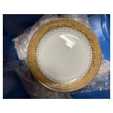 MARY CAROL HOME COLLECTION DISH SET W/ MISCELLANEOUS GLASSWARE- OF