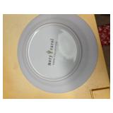 MARY CAROL HOME COLLECTION DISH SET W/ MISCELLANEOUS GLASSWARE- OF