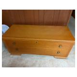 LANE CEDAR CHEST 47"X18.5"X20"- OF