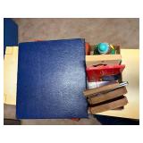 CLOWN WIND UP MUSIC FIGURE/ BOOK ENDS/ NOTEBOOKS- OF