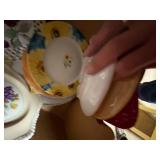 CHINA PLATES/ SEASONAL PLATES/ SCALE- OF