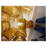 CLEAR & AMBER GLASSES W/ BOWLS X2 FLATS- OF