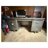 METAL OFFICE DESK 5
