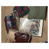 BLANKET/ PILLOW/ PICTURE- OF