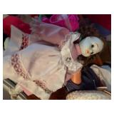 TOTE OF DOLLS W/ CLOTHES & PUPPETS- UPB