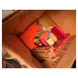 TIDDLEDY WINKS/ VINTAGE METAL TOYS/ METAL CRANE & MORE- UPB