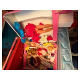 LITTLE GIRL VINTAGE TOYS/ PAPER DOLL/ DOLL CASE- UPB