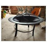 METAL FIRE PIT W/ SCREEN COVER ( NEW )- BMT