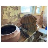 FLOWER POTS/ STATUE/ HANGING BASKETS- BMT