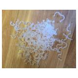 200 PCS Plant Support Clips - Reusable Tomato Clips for Climbing Plants Secured Plastic Garden Trellis Clips Plant Fixing Clips for Tomato Grape Cucumber Vine - Retail: $8