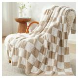 Snuggle Sac Checkered Oversized Throw Blanket Faux Fur Microfiber Blankets for Couch,Cozy Soft Warm Throw XL for Sofa Bedroom Living Room,Beige Checker,50x70 inches - Retail: $40