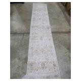 Uphome Bathroom Runner Rug, Distressed Tribal Farmhouse Light Khaki Bathroom Mat, Large Bathroom Rugs Non Slip Washable, Oriental Retro Boho Bath Mat Runner for Bathtub Sink Hallway, 24x118 inch