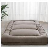 MAXYOYO 6\" Extra Thick Japanese Floor Mattress Futon Mattress, Foldable Tatami Pad for Adults, Roll Up Floor Bed for Guest Room Bedroom RV, Dark Grey, Queen