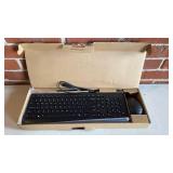 New Lenovo Essential Wired Keyboard and Mouse Combo - Retail: $25