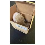 POPCHOSE Dry Brushing Body Brush, Natural Bristle Dry Skin Exfoliating Brush Body Scrub for Flawless Skin, Cellulite Treatment, Lymphatic Drainage and Blood Circulation Improvement - Retail: $8