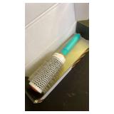 Moroccanoil Ceramic 45 mm Round Brush - Retail: $32