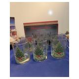 L.E. Smith Christmas Tree Glass Tumbler Set