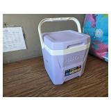 Igloos Cooler: Hard-Sided, Insulated, Heavy-Duty, Leak-Resistant.