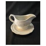 Pfaltzgraff Heirloom Gravy Boat with Underplate
