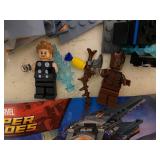 LEGO Kit 76102 - SUPER HEROES, w/ Booklet