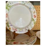 Wildflower Meadow Dinnerware by Marjolein Bastin, Setting for 4, Mugs, Dinner and Dessert Plates, Bowls (in box)